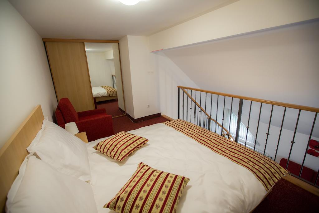 Apartments And Rooms Millennium Ogulin Pokoj fotografie