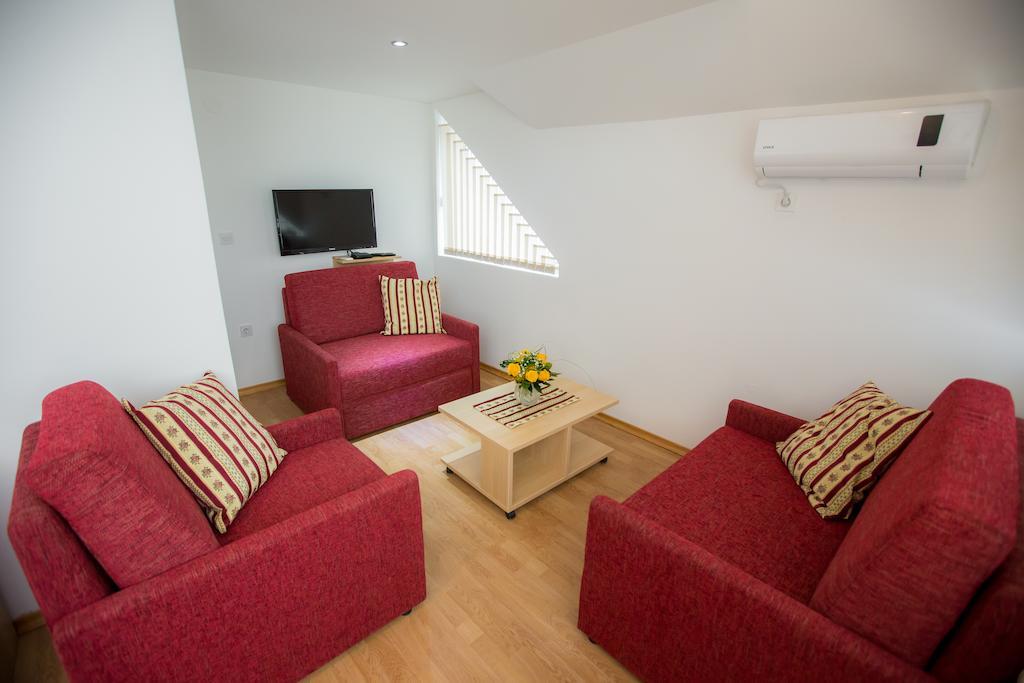 Apartments And Rooms Millennium Ogulin Pokoj fotografie
