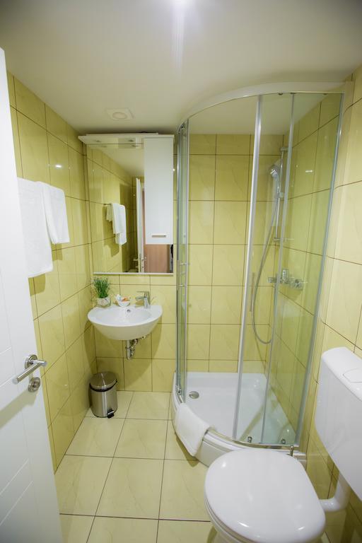 Apartments And Rooms Millennium Ogulin Pokoj fotografie