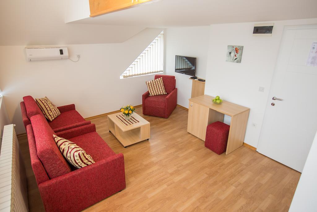 Apartments And Rooms Millennium Ogulin Pokoj fotografie